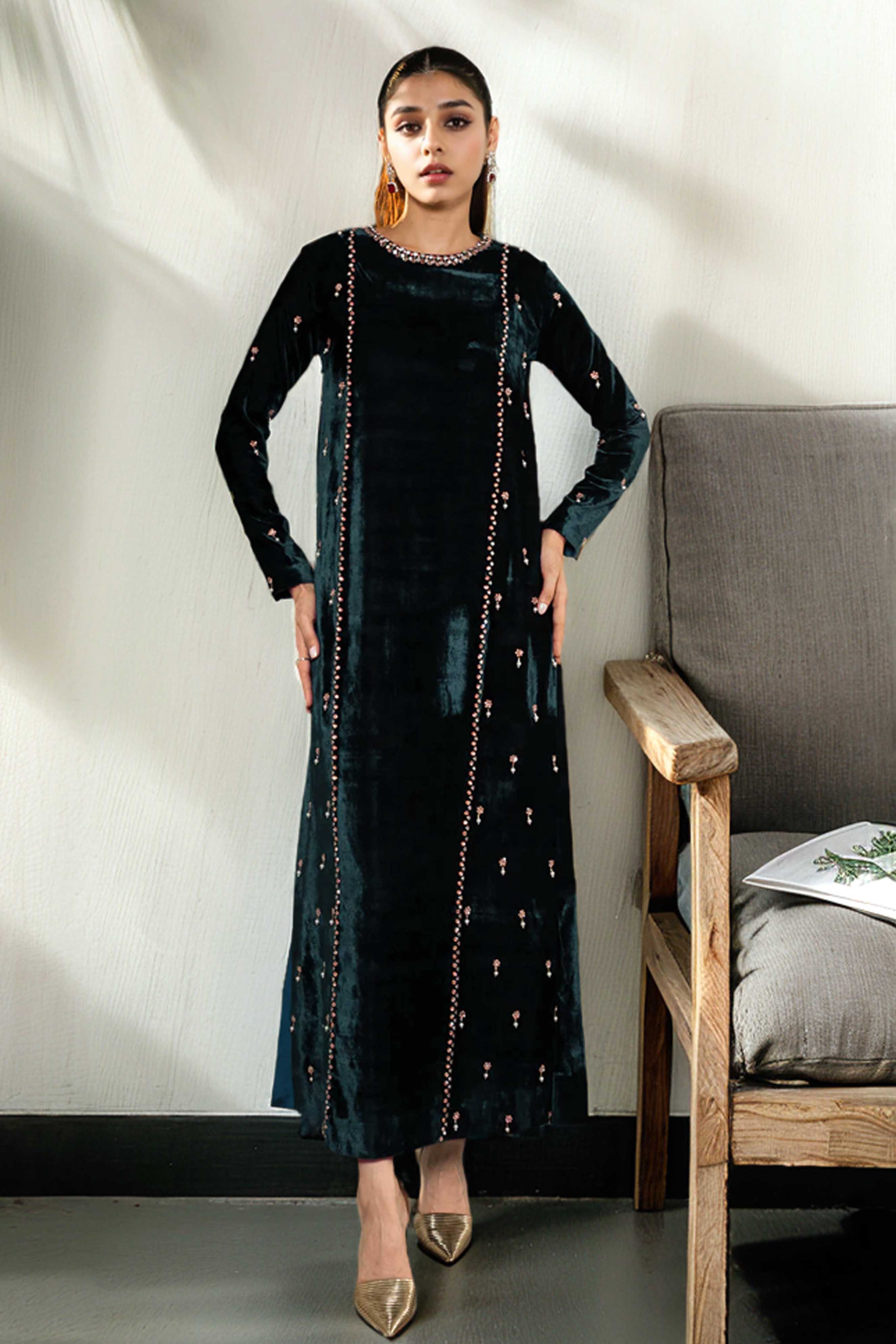 Velvet Khoobsurat Pakistani Dress NEGAR Pakistani Velvet Dresses Weddings THE TREND RACK Velvet Khoobsurat Pakistani Dress NEGAR Pakistani Velvet Dresses Weddings THE TREND RACK