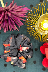 Printed Scrunchies - Black Color - 006