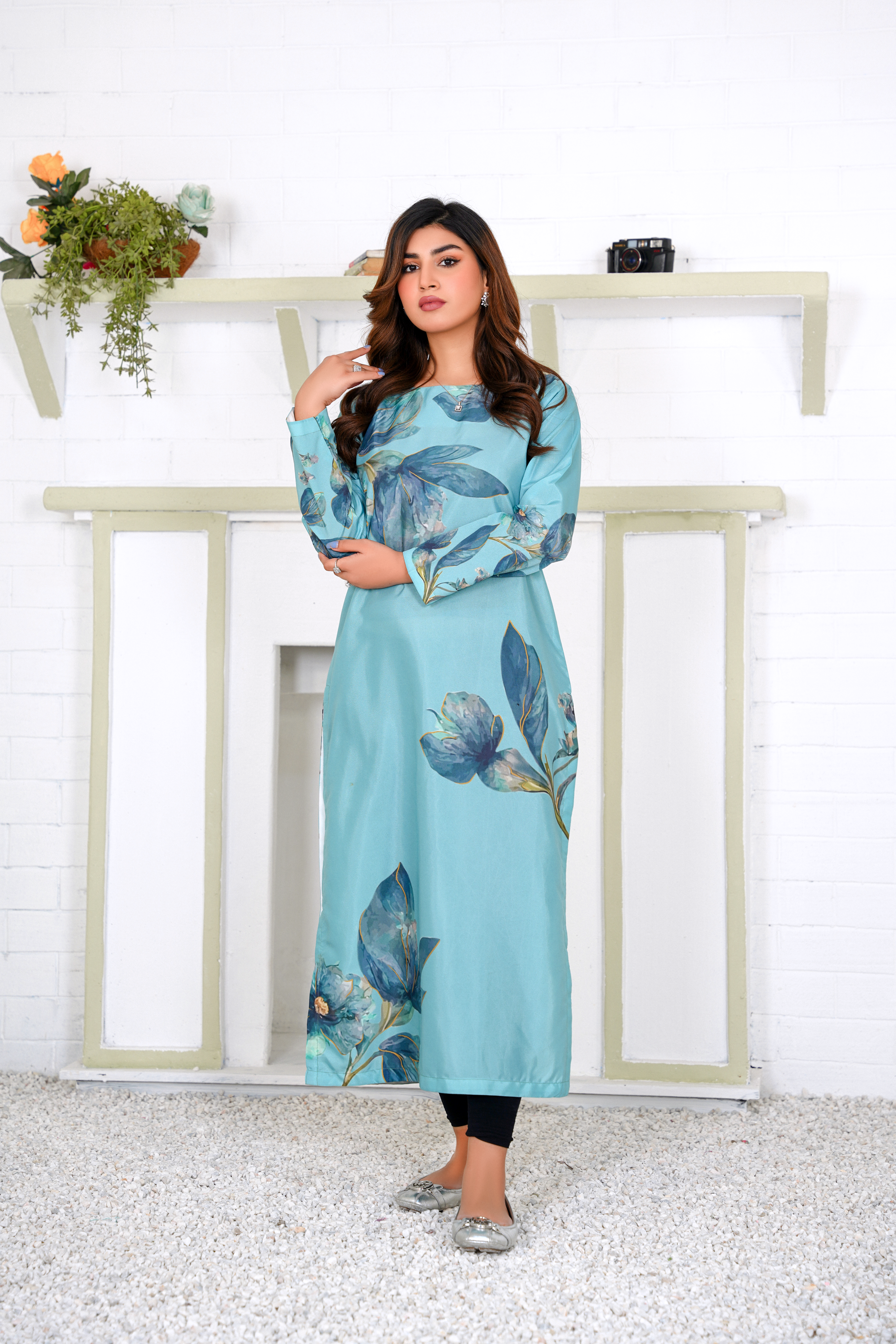 Jada: Pacific Blue Color Long Shirt With A Touch Of Flower - 387