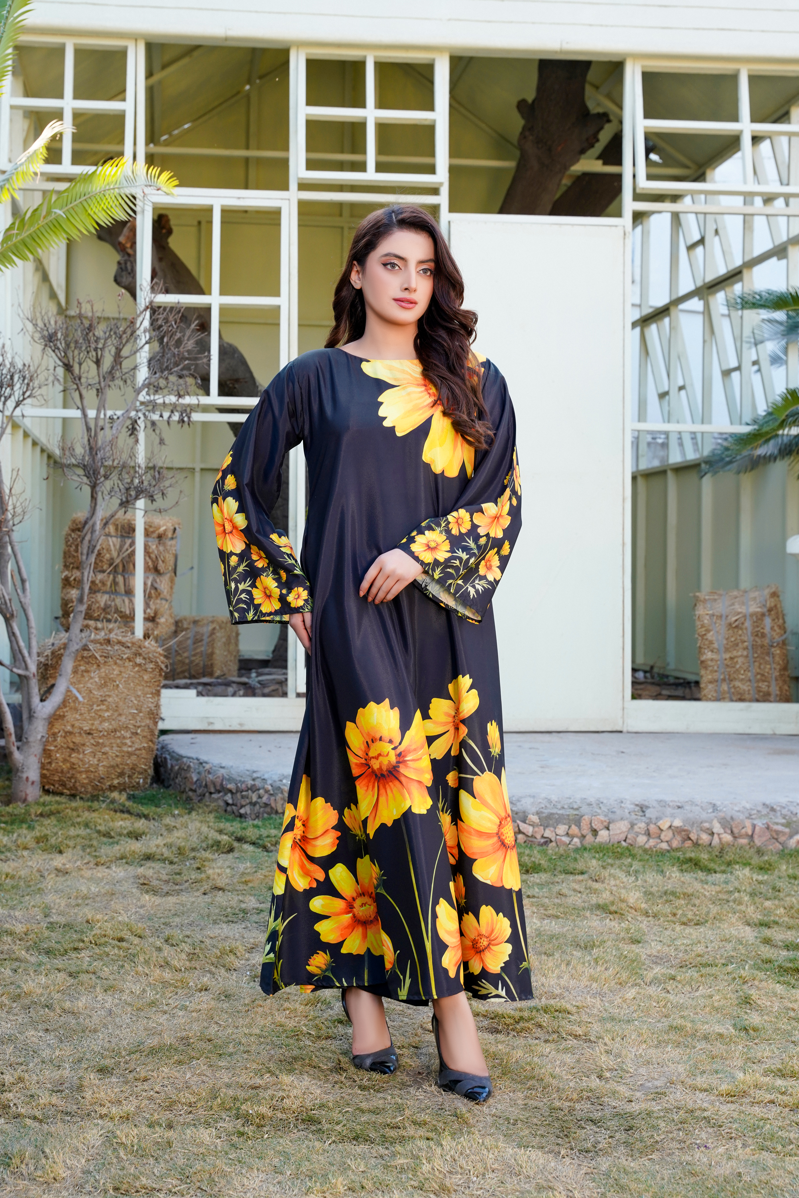 Svelte: Black Long Maxi With Floral Touches - 392