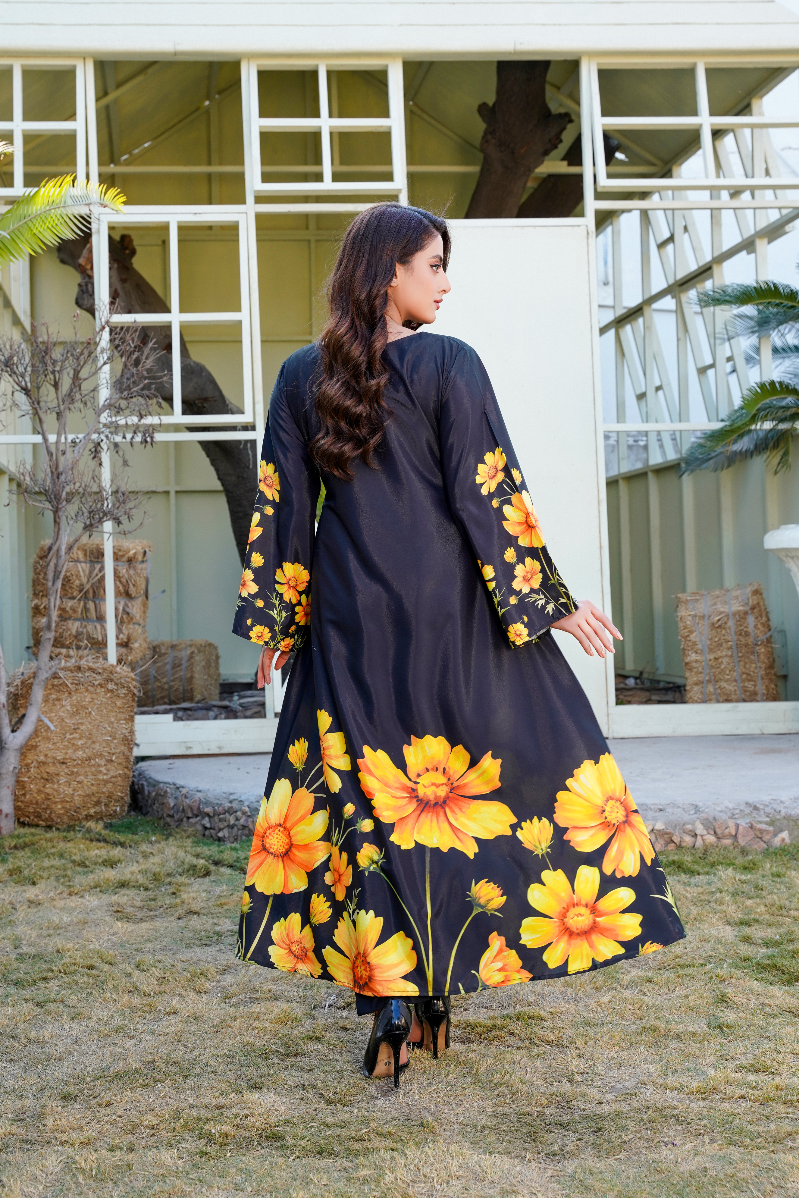 Svelte: Black Long Maxi With Floral Touches - 392