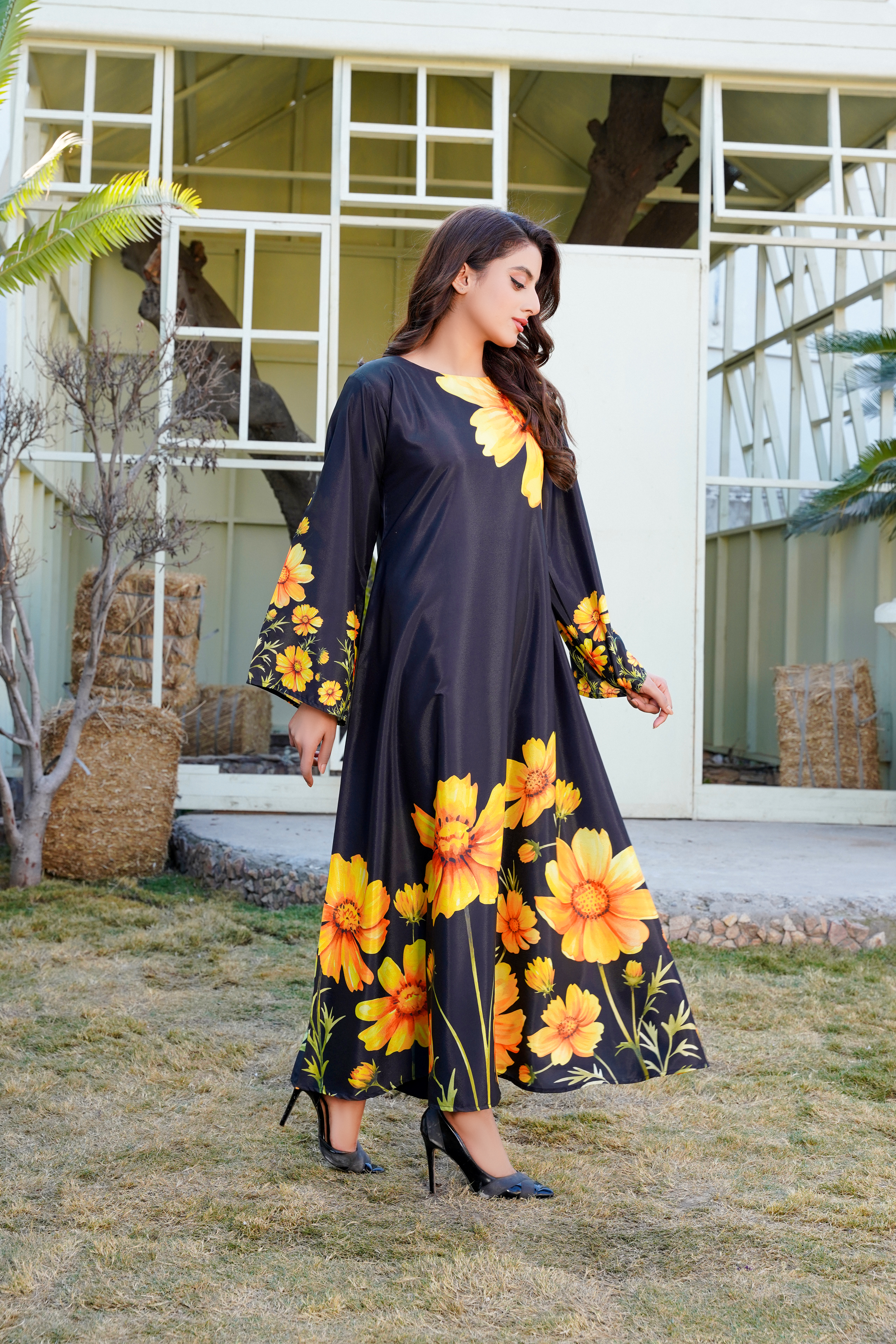 Svelte: Black Long Maxi With Floral Touches - 392