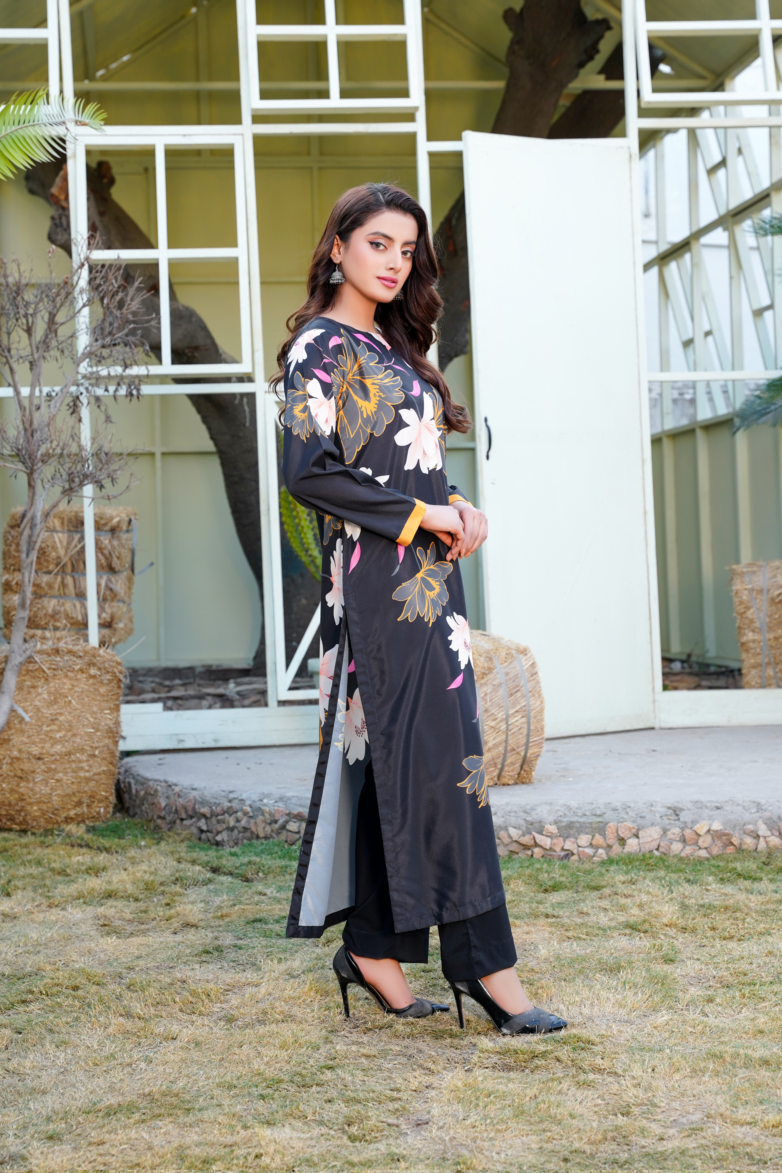 black long shirt dress pakistani long shirt and trouser design | neck and sleeve design