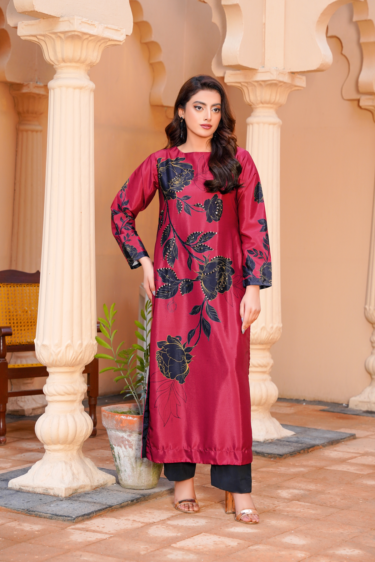 RubyRaven: Red & Black Floral Handwork Long Shirt - 405