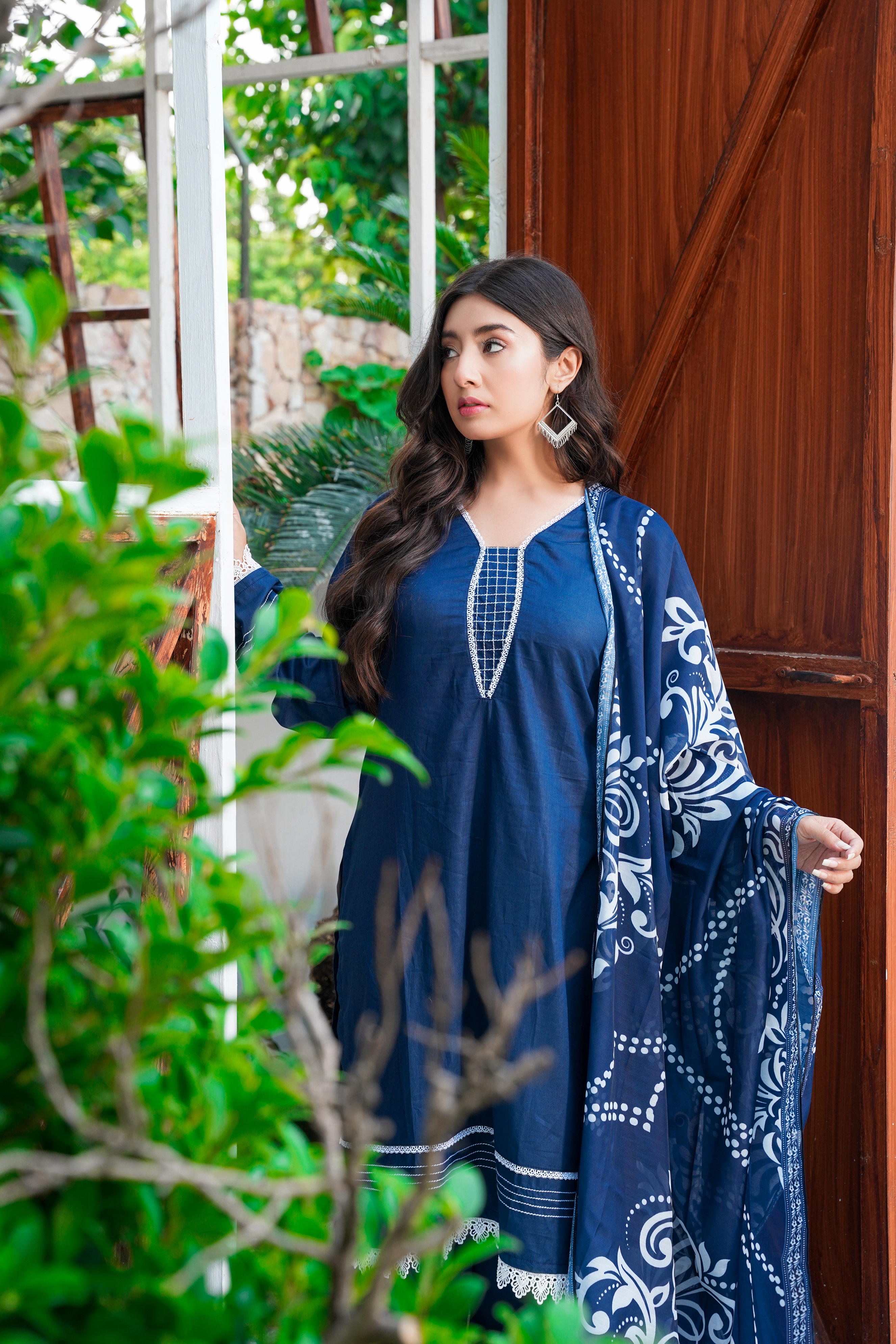 Simple Lawn Suit Design 2025 3 Piece Shalwar Kameez for Women on Sale Athenapparels Simple Lawn Suit Design 2025 3 Piece Shalwar Kameez for Women on Sale Athenapparels